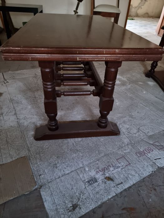 Mesa de centro em madeira