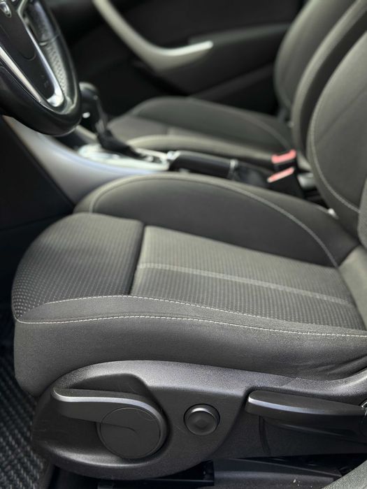 Продам авто Opel Astra J