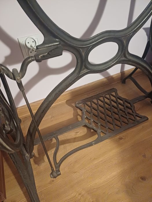 Sprzedam maszynę Singera