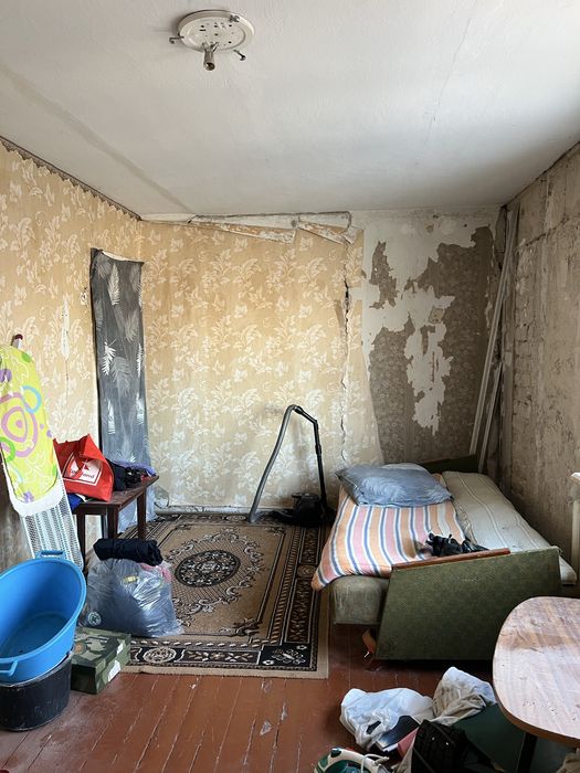 Продаж 2 кімн. Металургів 23, напроти Фокстроту.