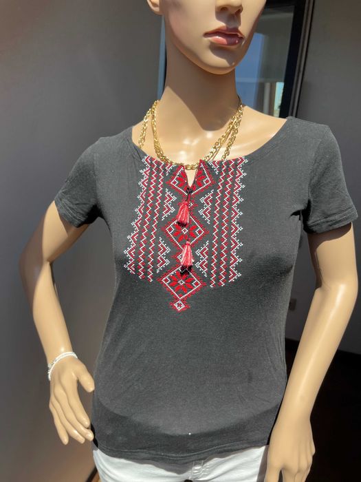 T-Shirt Boho z Haftami Ukraińska Wyszywanka, 100% Bawełna, Rozmiar S