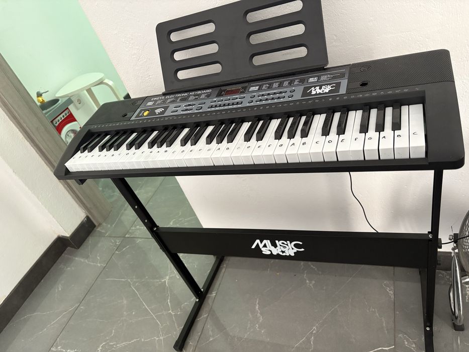 Teclado eletronico