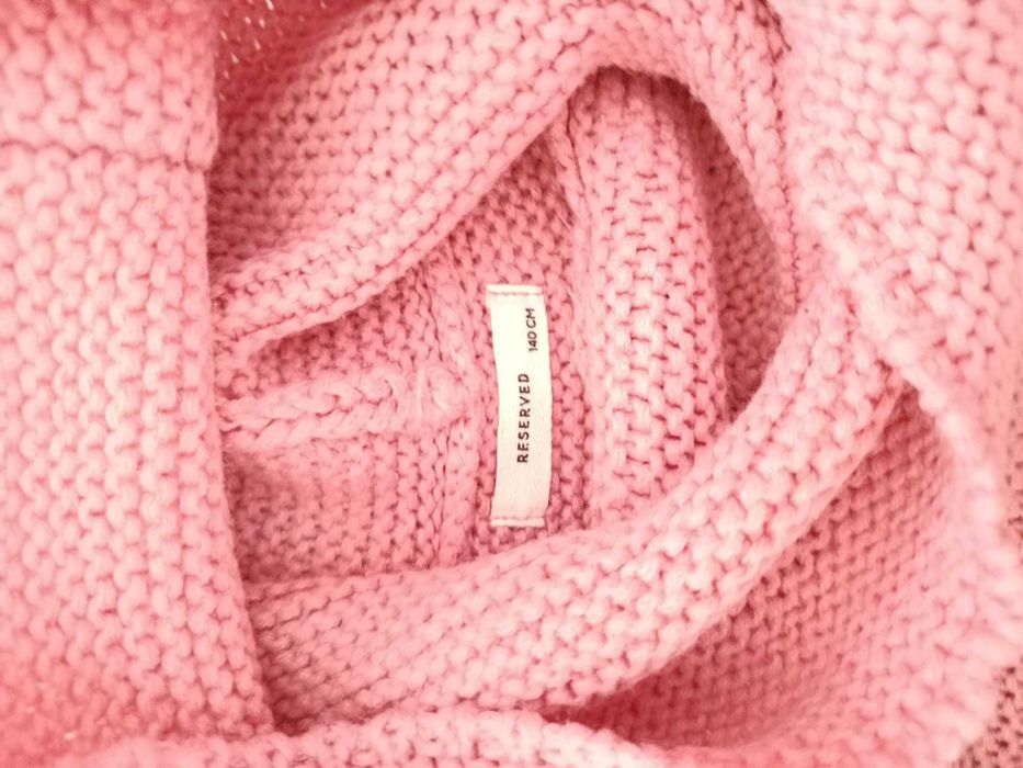 Sweterek różowy dziewczęcy