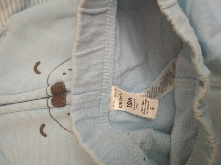 Продам костюм Картерс на 18 месяцев