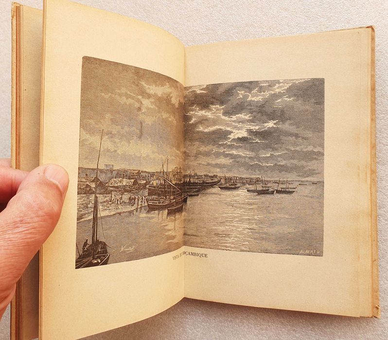 Antigo Livro "O Descobrimento do Brazil" ~ Ano 1900 ~ Ilustrado ~ RARO