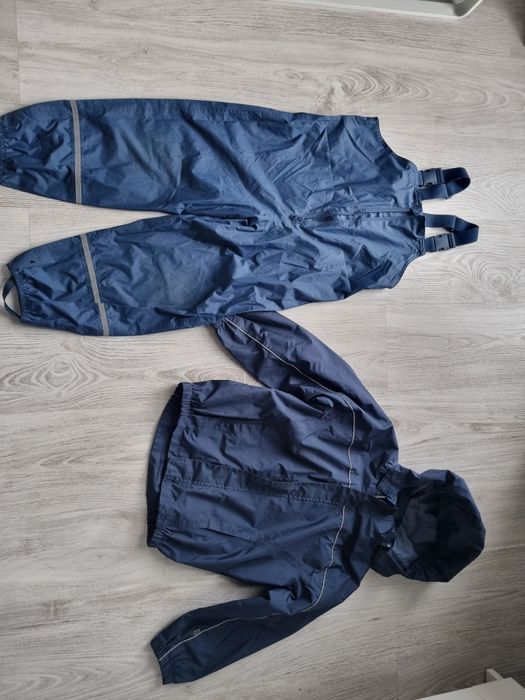 Zestaw przeciwdeszczowy 122/128