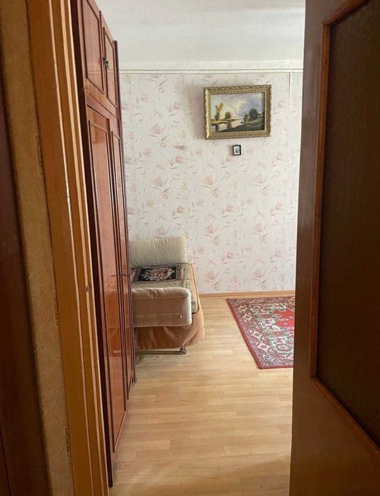 Фурманова 2-х кімн. квартира в жилому стані