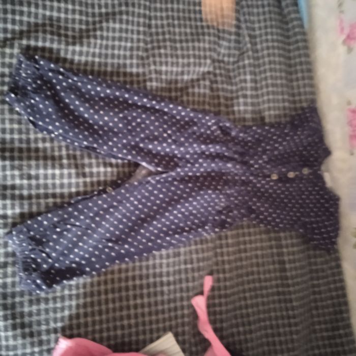 Отдам бесплатно детские вещи