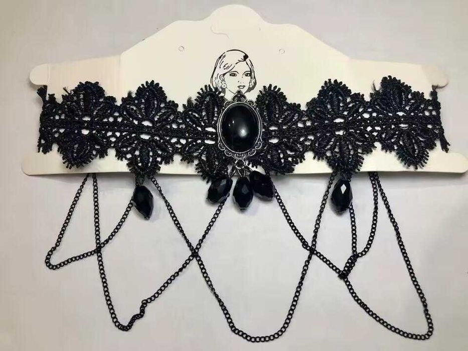 Czarny, koronkowy naszyjnik Choker.
