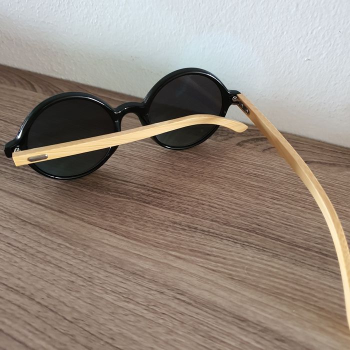 Óculos de Sol espelhados com haste em madeira