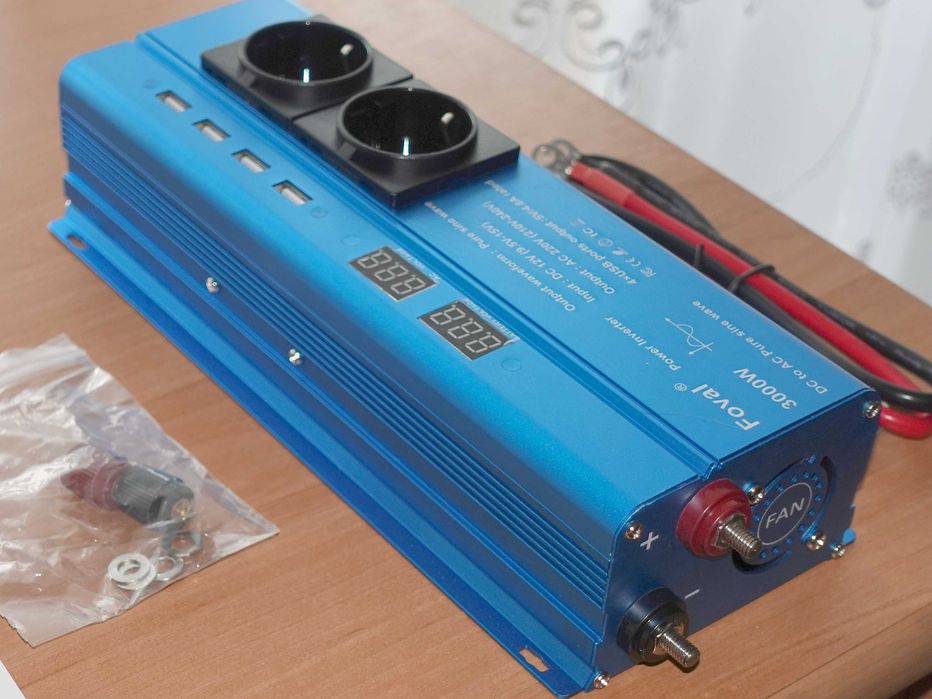 Інвертор постійної напруги 12V у 220V. Пікова потужність 3000 Вт.