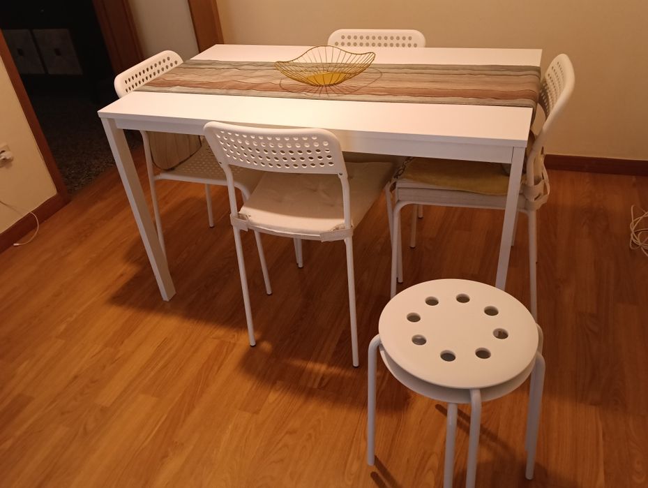 Conjunto de mobília