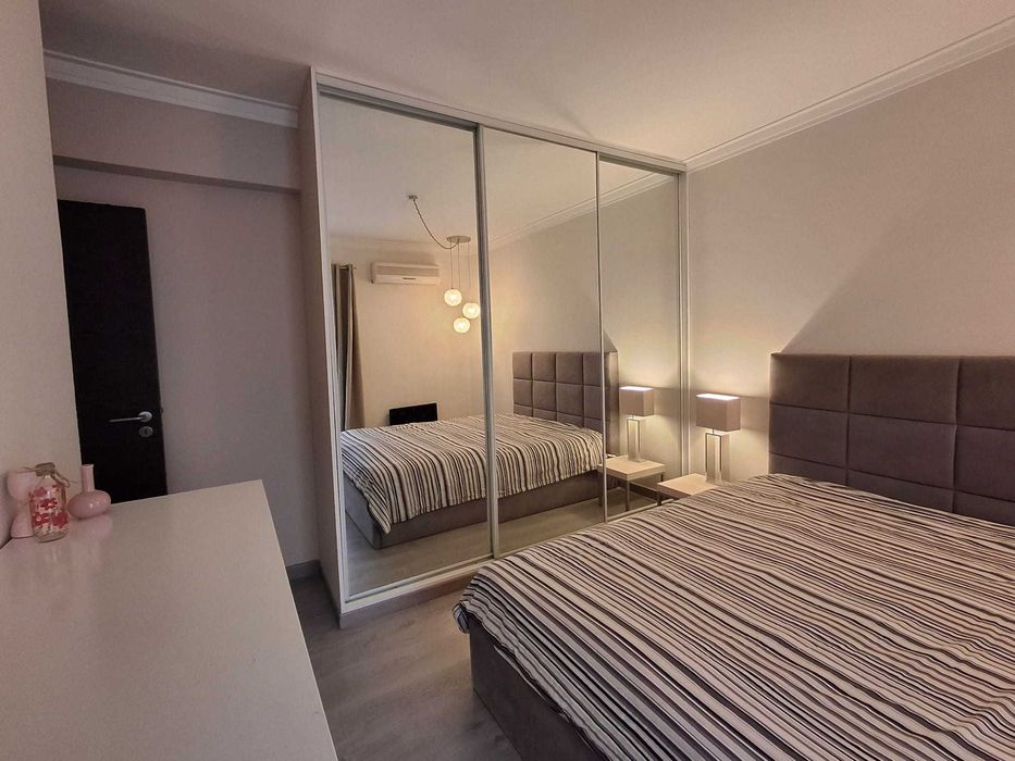 Incrível T2 Torre da Marinha junto ao Shopping e Comboios