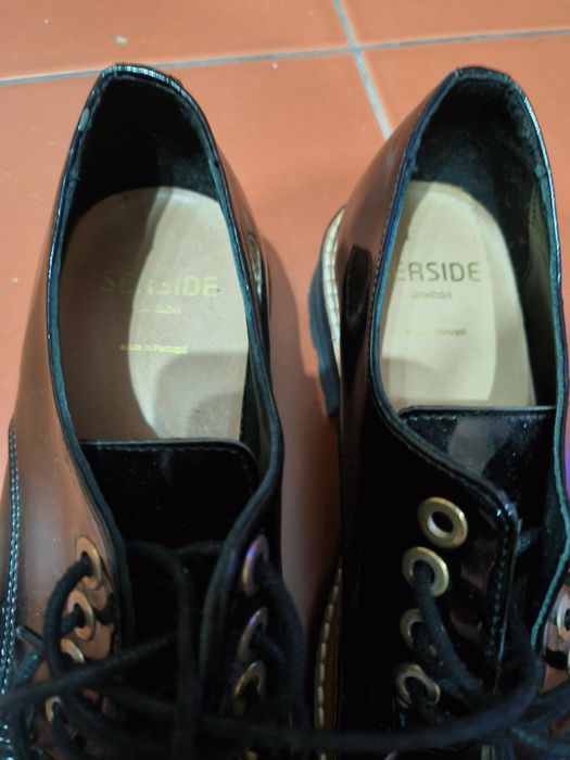 Sapatos senhora, 37  de cor preto  em couro, fabricado em Portugal