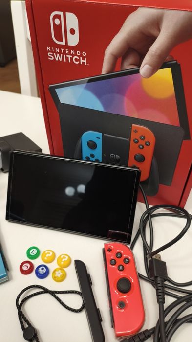 Komplet Nintendo Switch OLED / Konsola Nintendo / NOWA / Switch