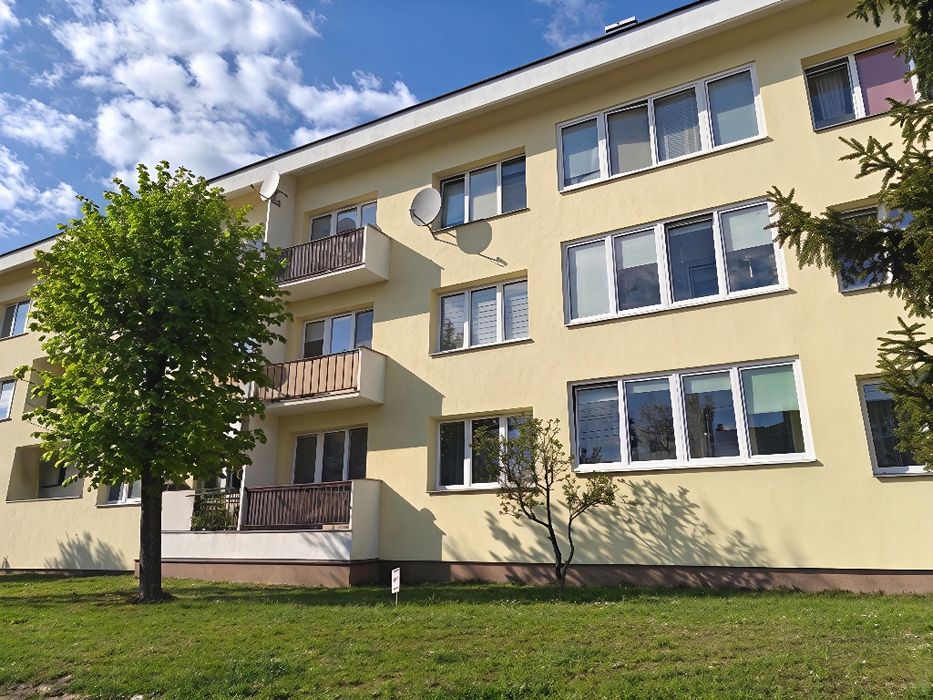 TwojaOazaSpokoju w Sercu Góry Kalwarii–Parter i Wszystko Pod Nosem!