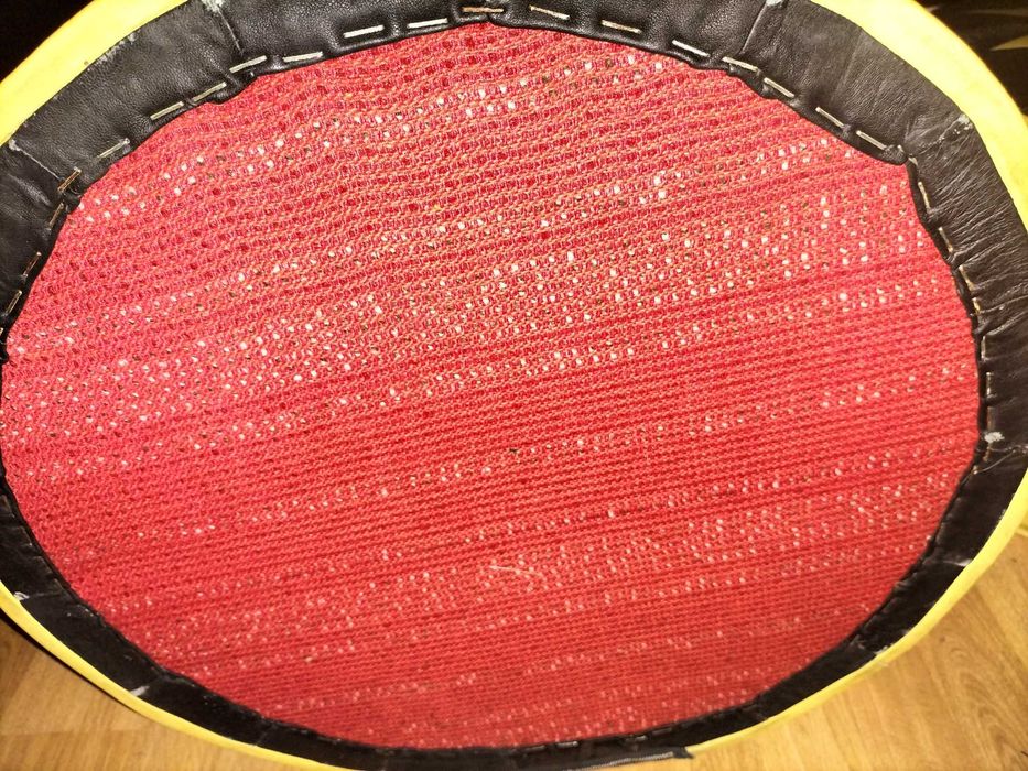 Pufy 2 sztuki  stan idealne