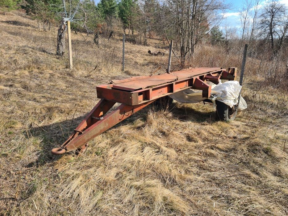 Полуприцеп тракторний, рама