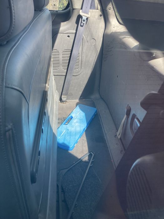 Kia carnival ano 2000