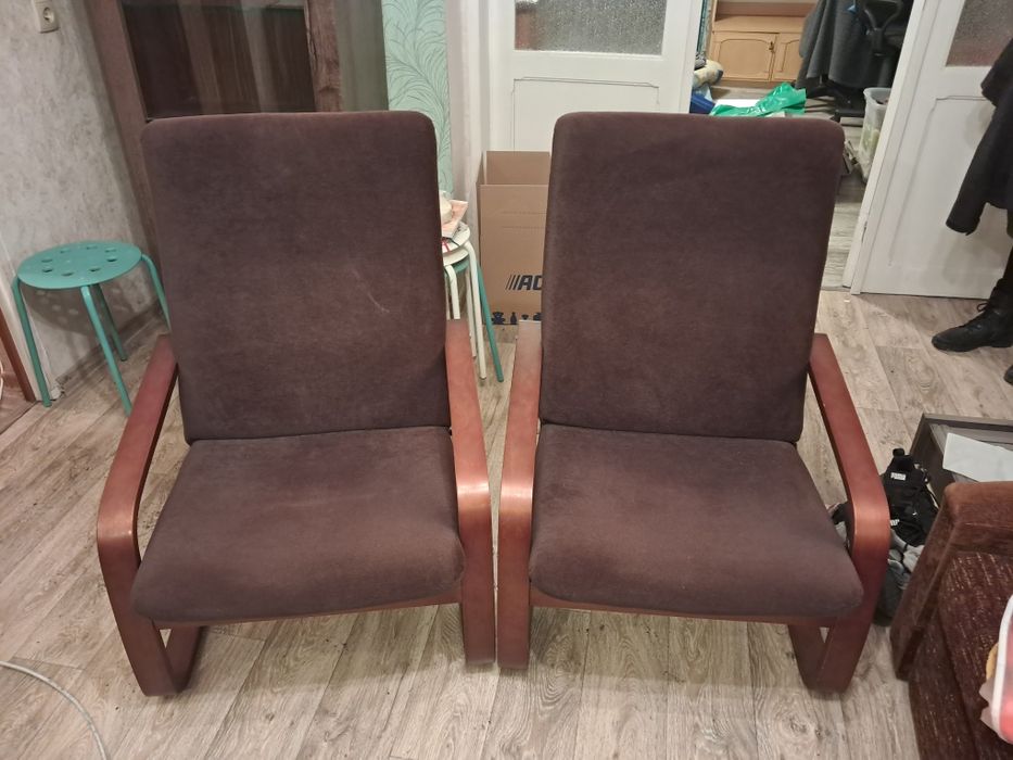 Meble, dwa fotele, 3 tapczany, szafki, szafy