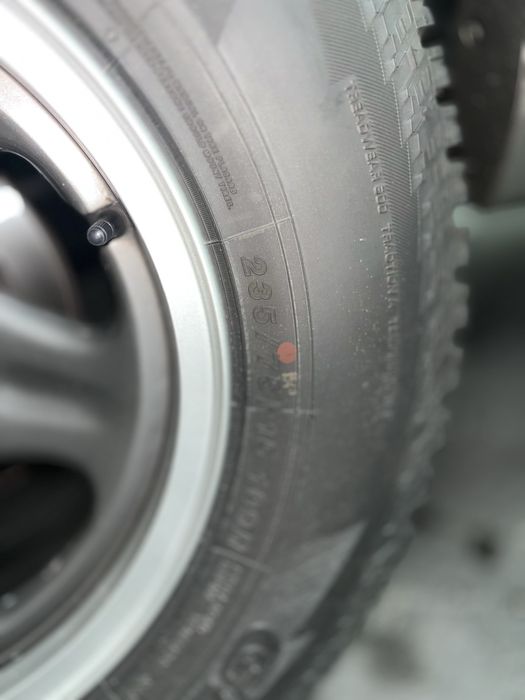 Pneus e Jantes Jeep Cherokee XJ-ZG 235/75 R15