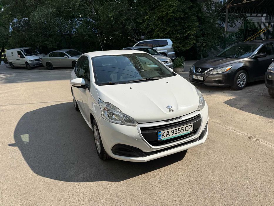 Продам Peugeot 208 2016 $5800