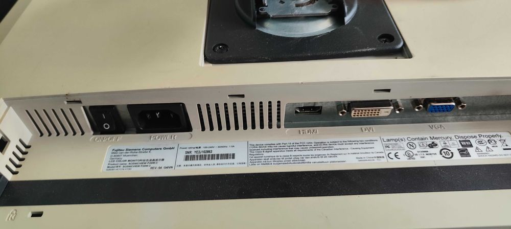 Komputer stacjonarny Lenovo + monitor.