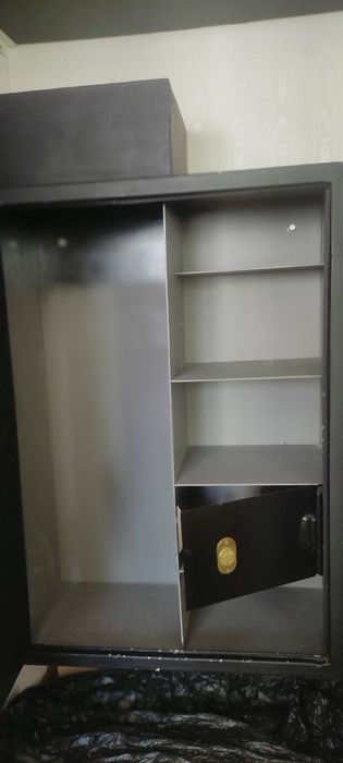 Сейф для зброї з товстого металу