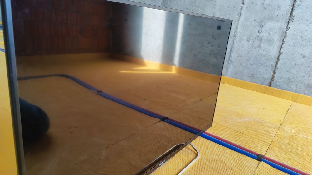 Телевизор Sony KDL-42W828B