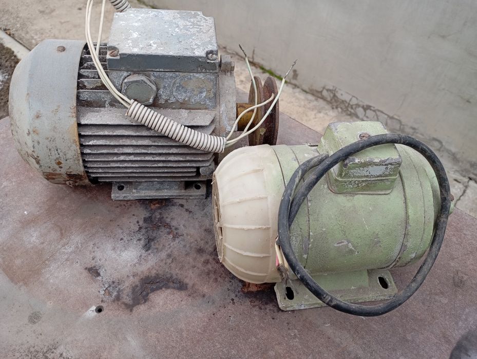 Продам электродвигатели.