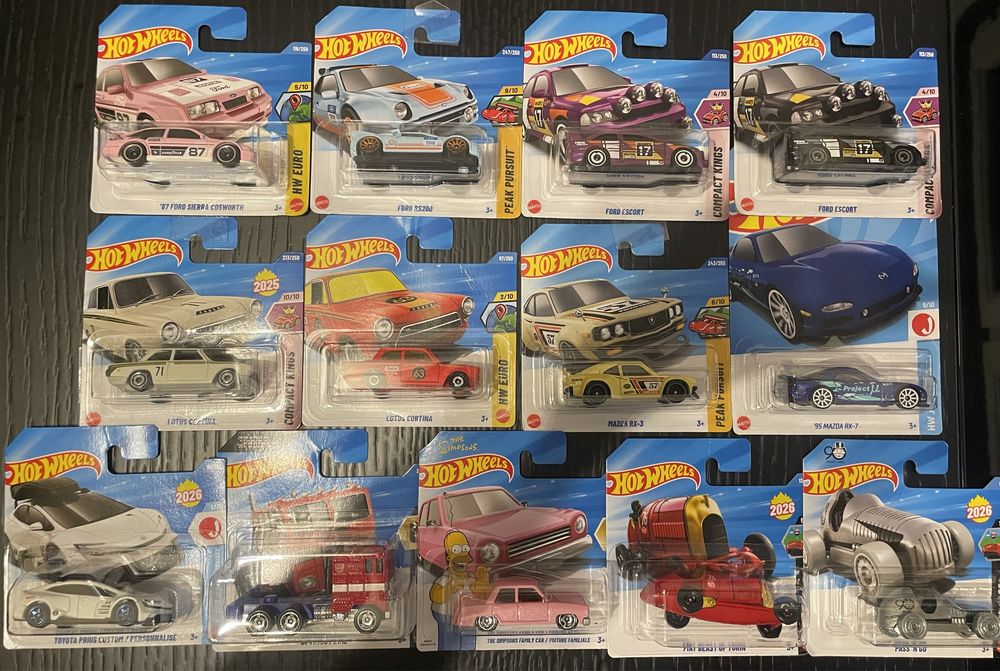 Hot Wheels novos 2025/6  embalados Honda Nissan Toyota JDM Range Rover
