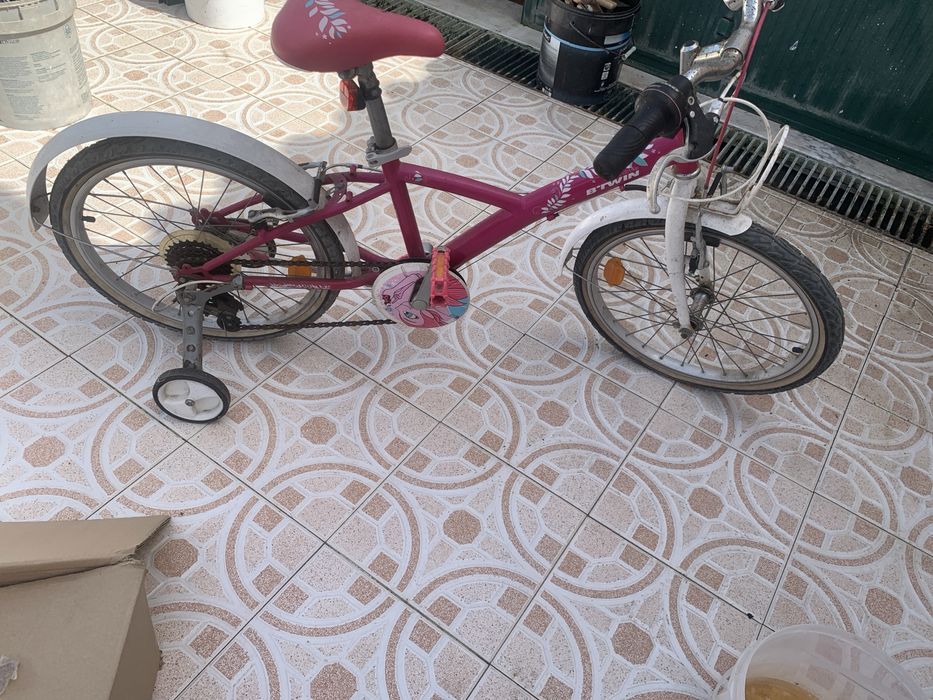 Bicicleta para criança semi nova