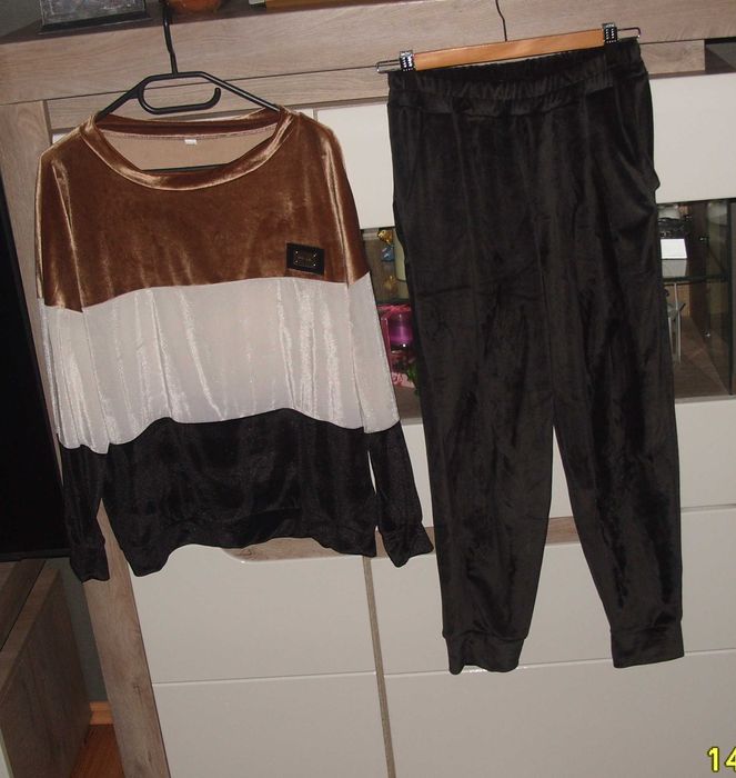 _Dres welurowy _pasy_ ZESTAW_ roz .M/L_