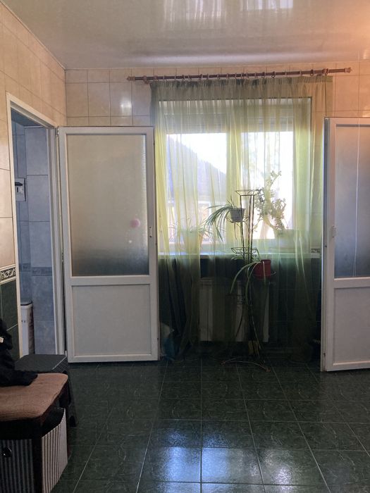 Продаж нового будинку в центрі смт Макарів