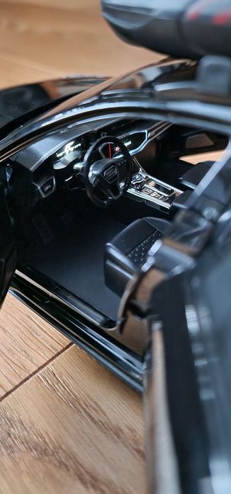 Audi RS6 Avant A6 1/18 model kombi rs sport samochód