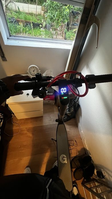 Trotinete Elétrica Urban Glide 100 Evo– 3 Meses de Uso, Como Nova