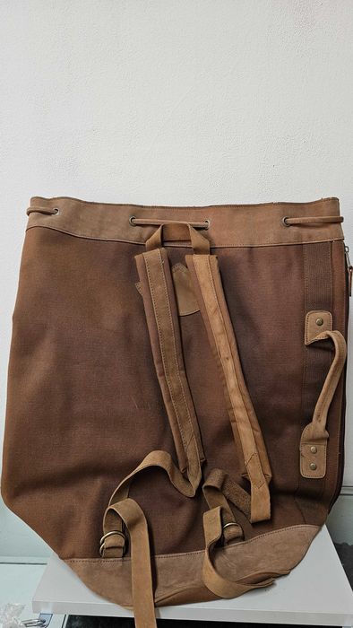 Mochila MARLBORO ganga castanha e couro (NOVA)