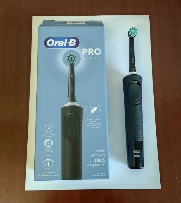 Електрична зубна щітка Oral-B Vitality Pro Protect X Clean D103 Black
