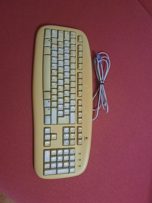 Клавиатура Logitech