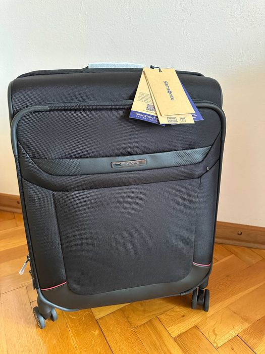 Walizka Samsonite PRO-DLX 6