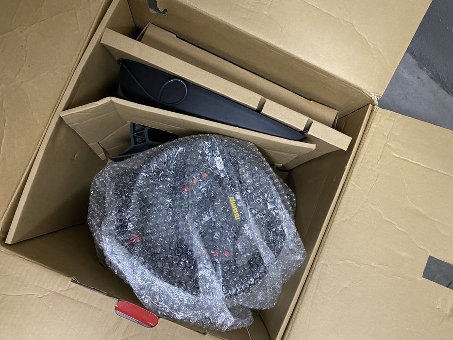 Momo racing force feedback wheel