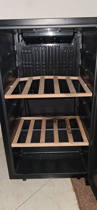 Frigorífico / garrafeira BECKEN usado – para arranjar ou peças