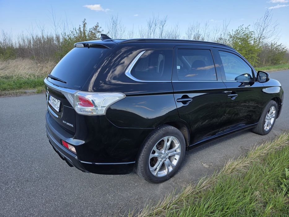 Mitsubishi Outlander 2013 4x4 7-osobowy bogata wersja wyposażenia