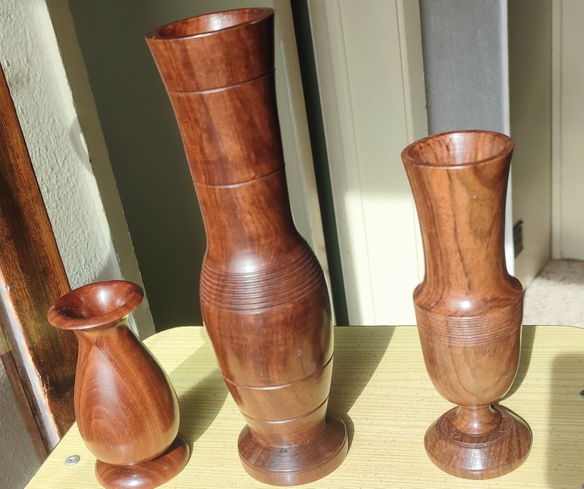 3 Pecas decorativas em Pau Rosa de Moçambique