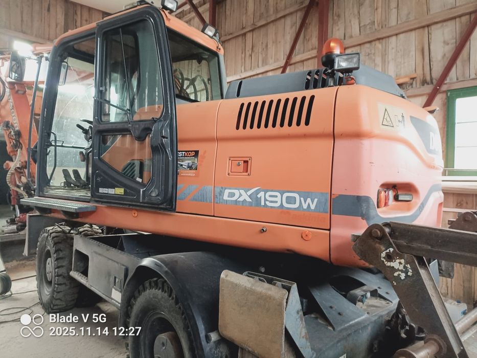 Sprzedam koparkę obrotową doosan