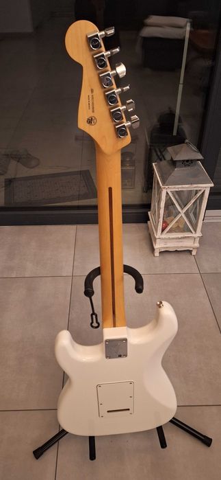 Fender Player Stratocaster Polar White