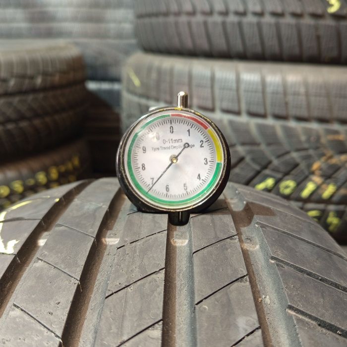 215/60R17 Bridgestone Turanza T005