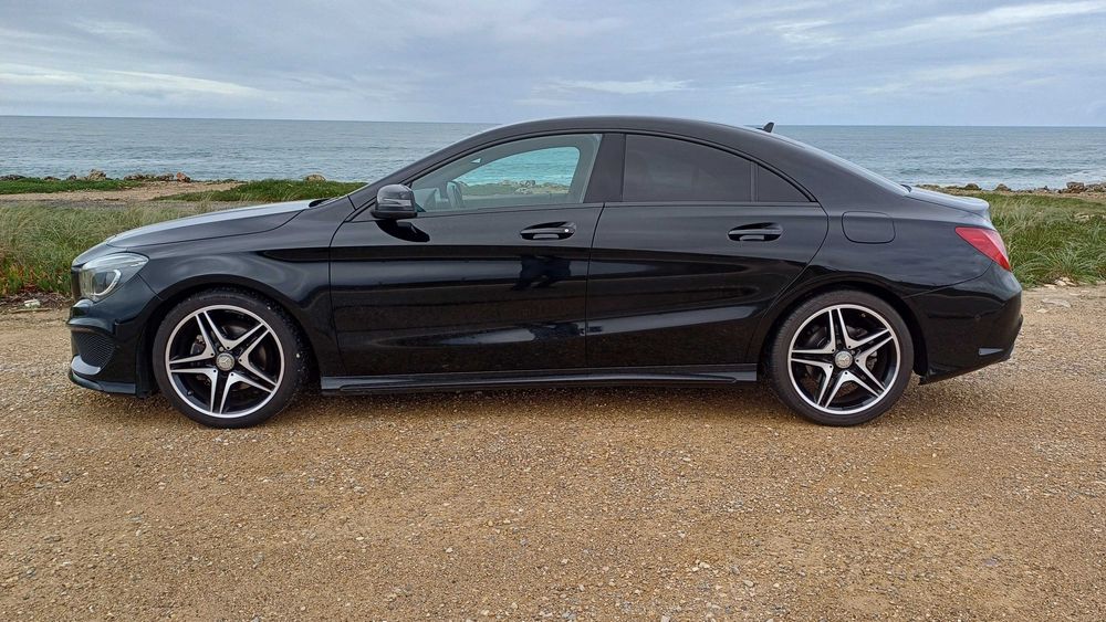 Mercedes-Benz CLA 180d Coupé - AMG Line - Pack Night foto 3