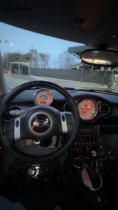 MINI ONE 2006 VIN WMWRA31070TE25363 фото оголошення 6 з 8