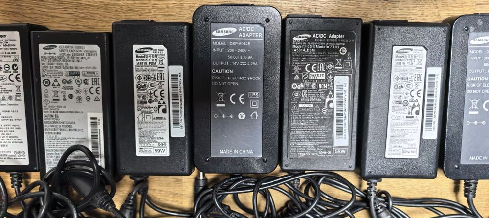 Блоки живлення Samsung 14V